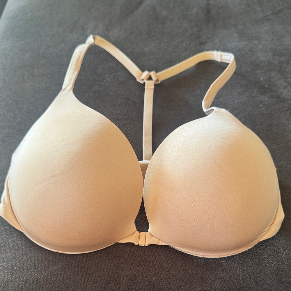 SKIMS ultimate push-up front closure bra, 
color sand 
size 34C